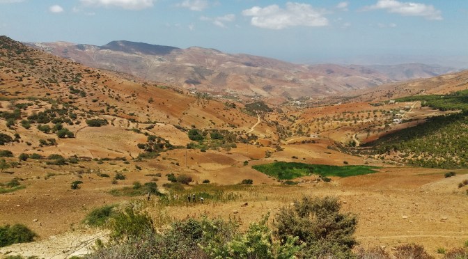 Pohoří Ríf: konopná pole a hašíš kam jen dovidíš